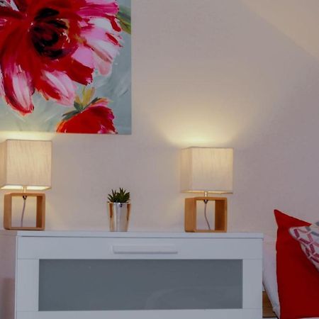 Bellaliving 2 Bedroom Apartment - Luton Лутон Экстерьер фото